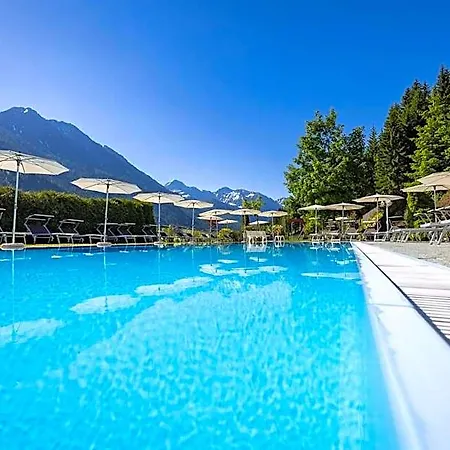 Wellness-aparthotel Montana 아파트호텔 4*