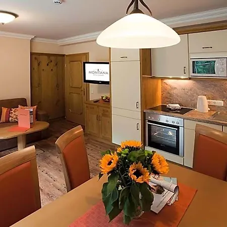 Wellness-aparthotel Montana 아파트호텔