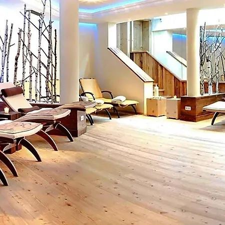Wellness-aparthotel Montana 아파트호텔 클레이날