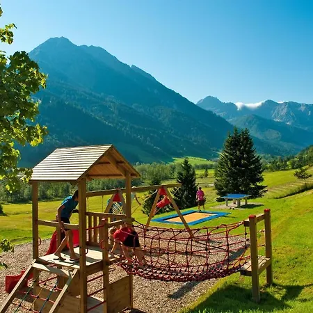 Wellness-aparthotel Montana 4*