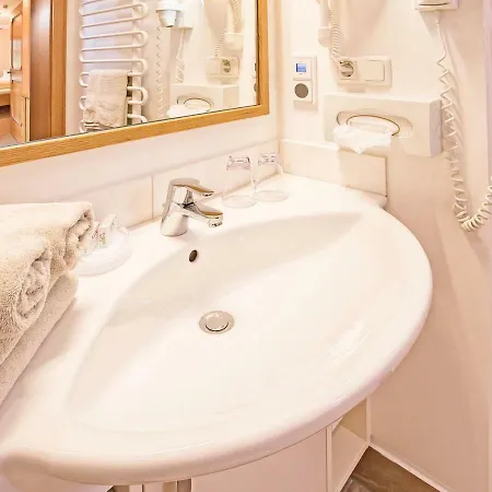 Wellness-aparthotel Montana 4* 클레이날