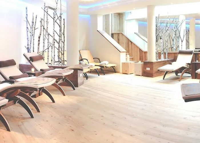 Wellness-aparthotel Montana アパートホテル 4*