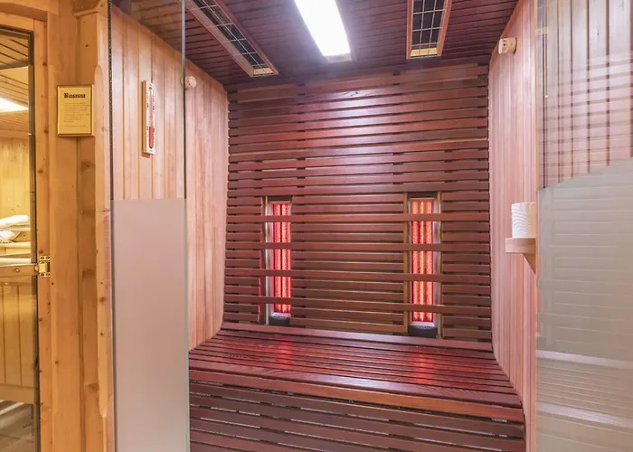 Wellness-aparthotel Montana アパートホテル 4*